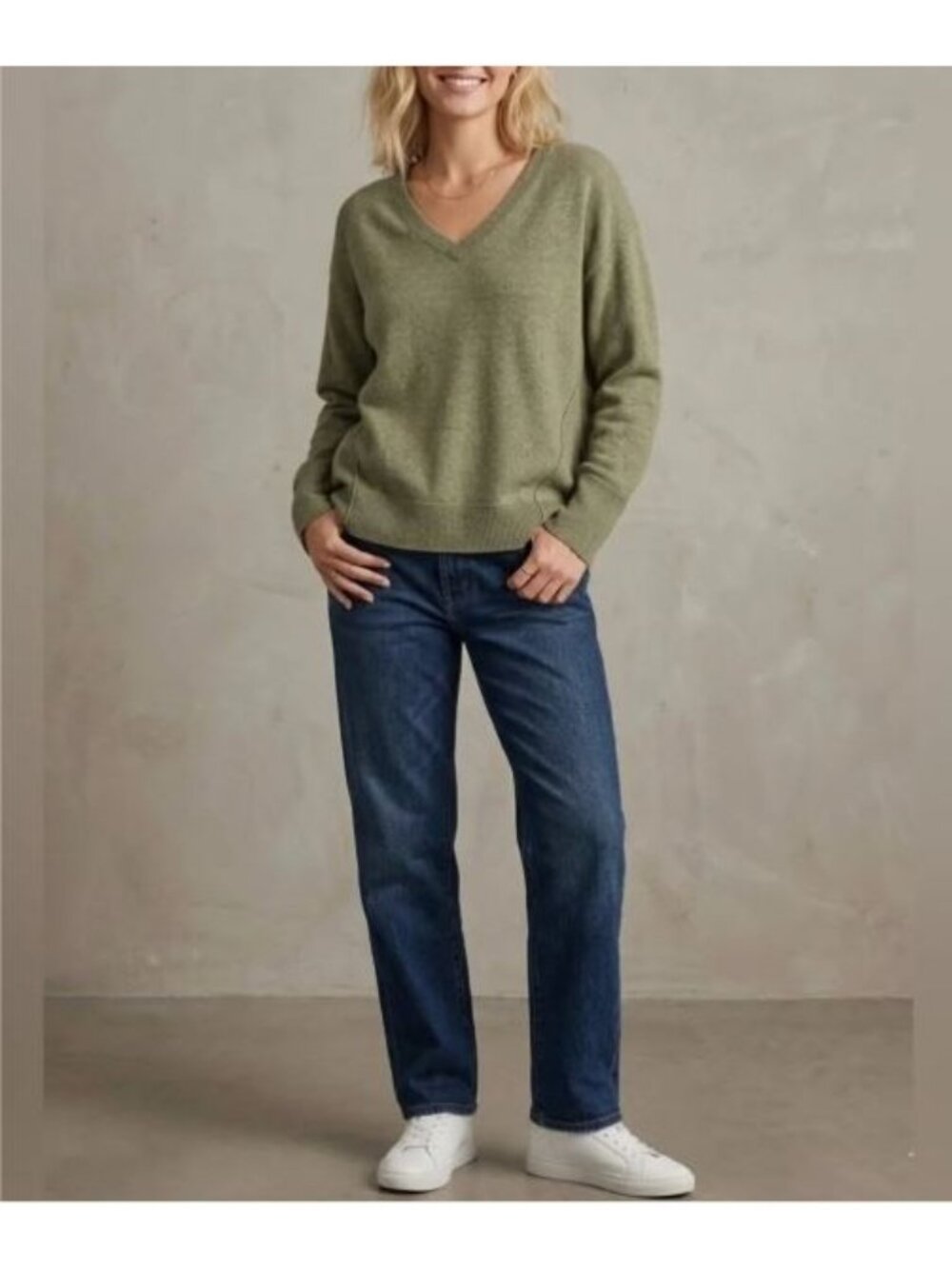 Lucky Brand Sweater Womens Medium Olive Green V Neck Cloud Soft Oversized Cozy